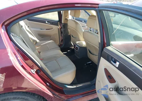 2013 Hyundai Genesis 3.8 z USA, uszkodzony, nr VIN KMHGC4DD8DU232284